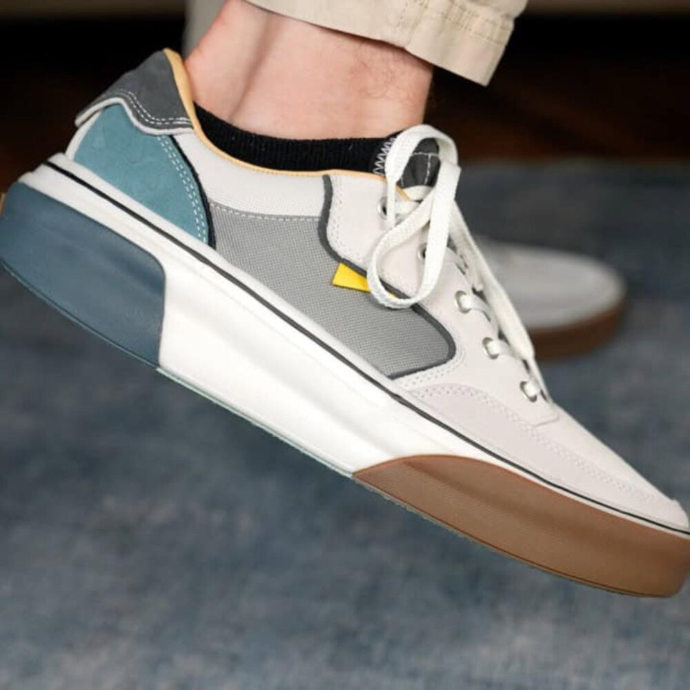 NWT (Original Box) Reef El Jefe Shoes Sneakers, Mens 11